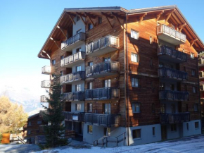 Inviting apartment near village center